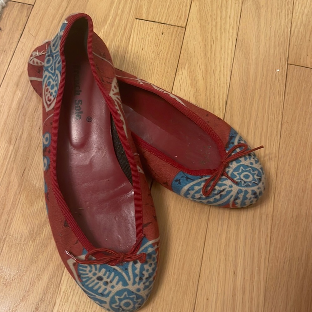 French Sole sz 8.5 bandana print ballerina flats